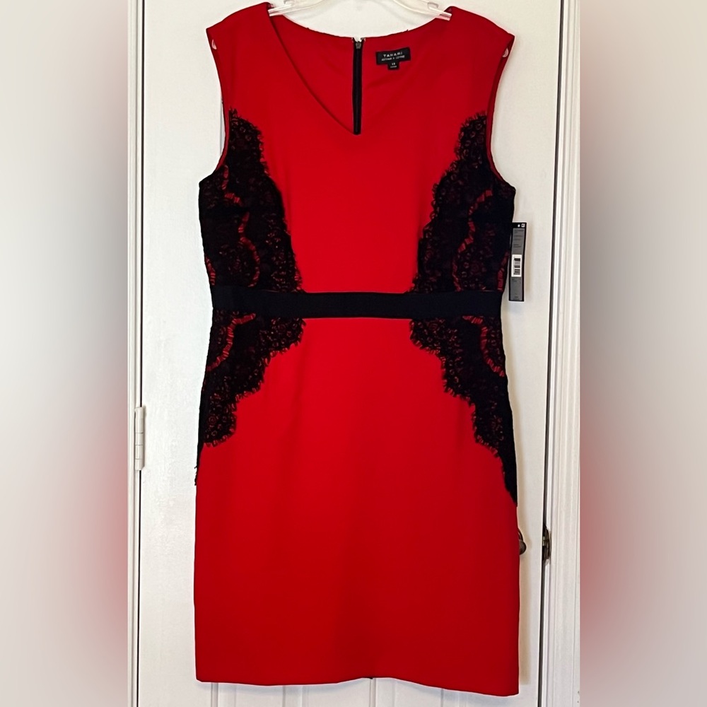 🌺 NWT Tahari Womens Sz 14 Red Black Sleeveless V-Neck Sheath Dress